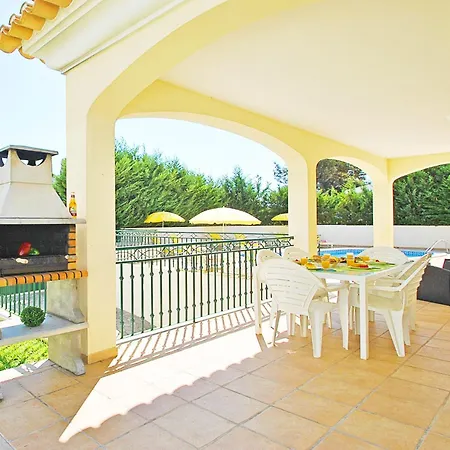 Villa Villa In Albufeira With Private Pool & Beaches