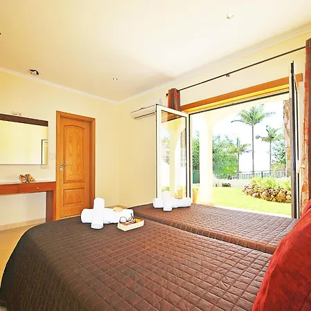 Villa In Albufeira With Private Pool & Beaches Albufeira