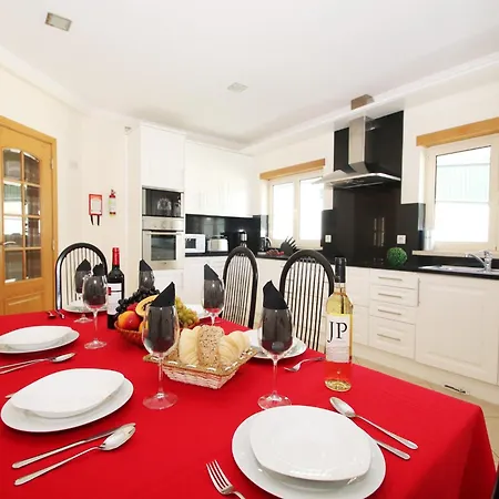 Villa In Albufeira With Private Pool & Beaches * Albufeira