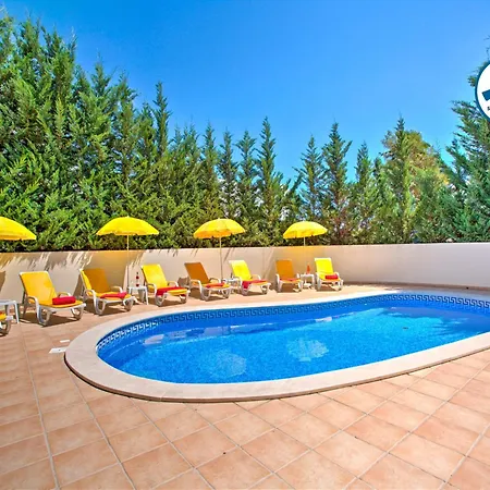 Villa In Albufeira With Private Pool & Beaches *